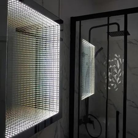 Good Vibe 2 Bdr Ap In Downtown بوخارست