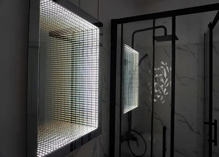 Good Vibe 2 Bdr Ap In Downtown Bükreş