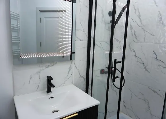 Good Vibe 2 Bdr Ap In Downtown Bükreş